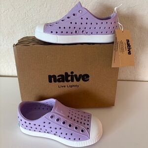Native Kids Shoes Jefferson Healing Purple/ She’ll White  Size C7 NIB